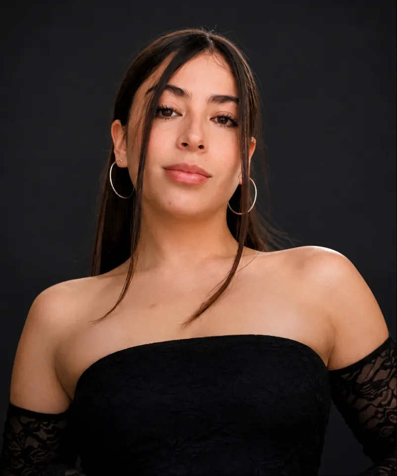 Vanessa Erazo – Brand & Motion Designer de Infame Studio